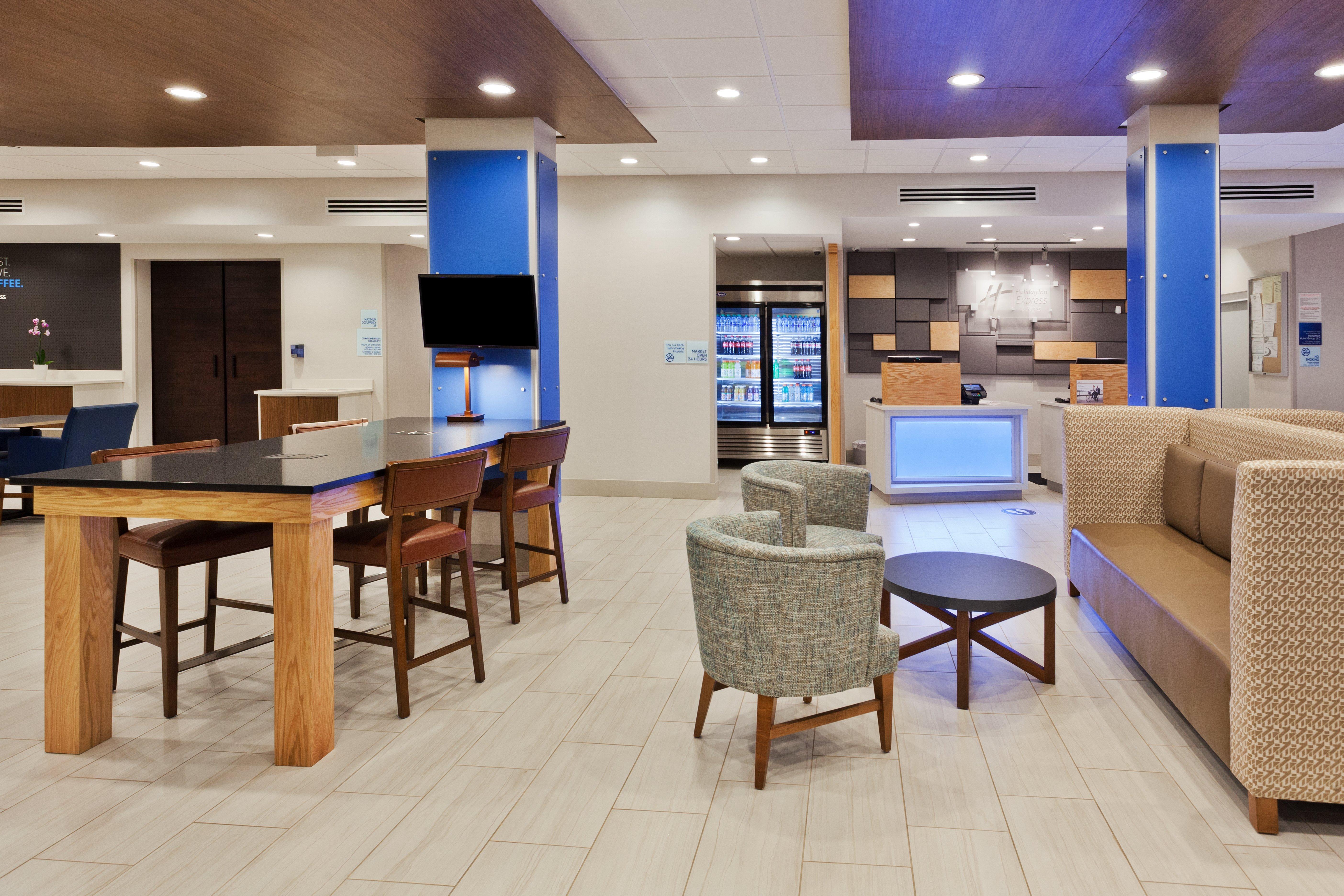 Express & - By Ihg